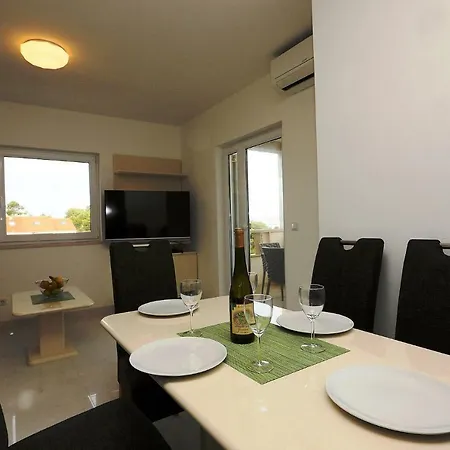 Apartment Goran *